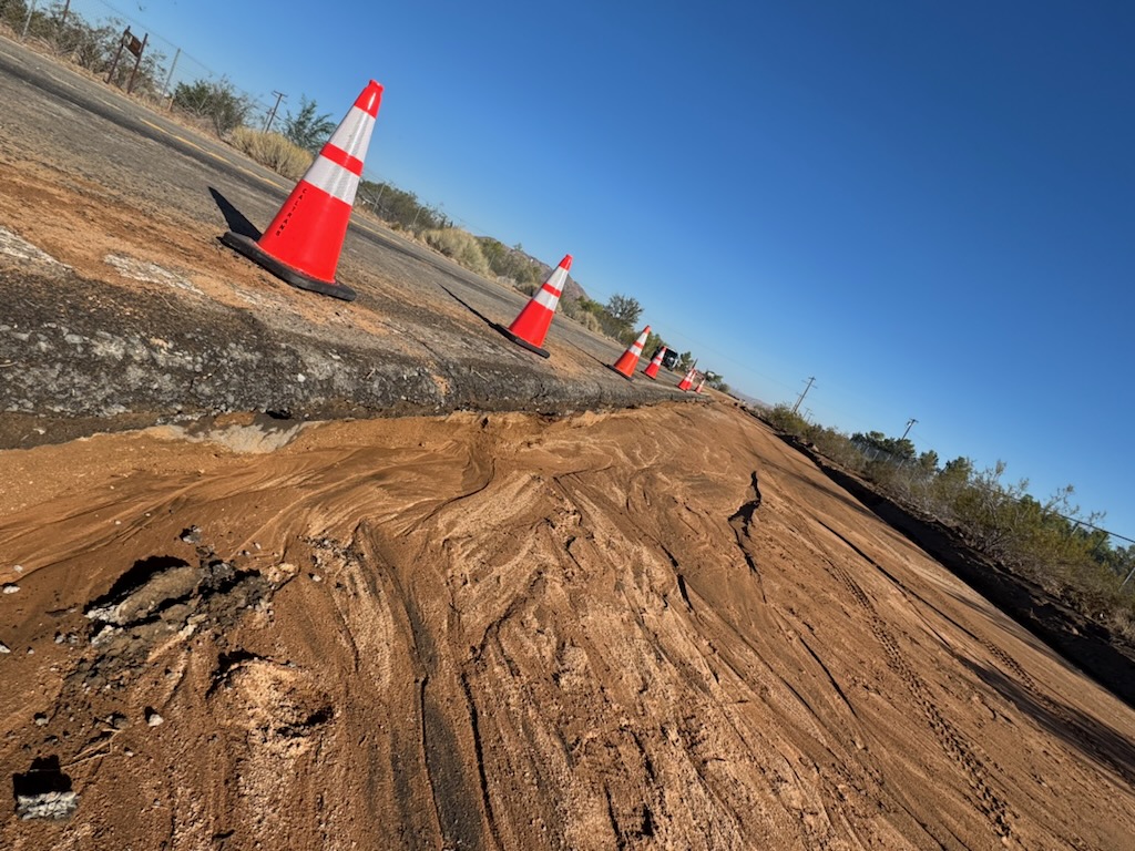 🚨SR-247 CLOSURE🚨
 08/27/25 @ 1630
SR-247 will be closed between the Barstow Veterans Home and Northside Road for multiple days due to damage from the recent storm. The road will be accessible for residents only. Caltrans is working on repairing the road as quickly as possible.