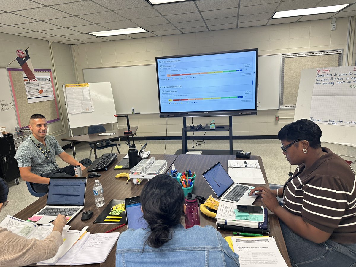 A_Hart73's tweet image. 🌱 Continuing to grow academically means empowering your team! Kudos to @JoshuaLeeGonzal
for his leadership in math CBPL. 📊💪 Together, we can make data-driven decisions that lead to success @BlackES_AISD ! #DataTalks #FromBToA #GritToGreat #BluebonnetMath @nparedes2000
