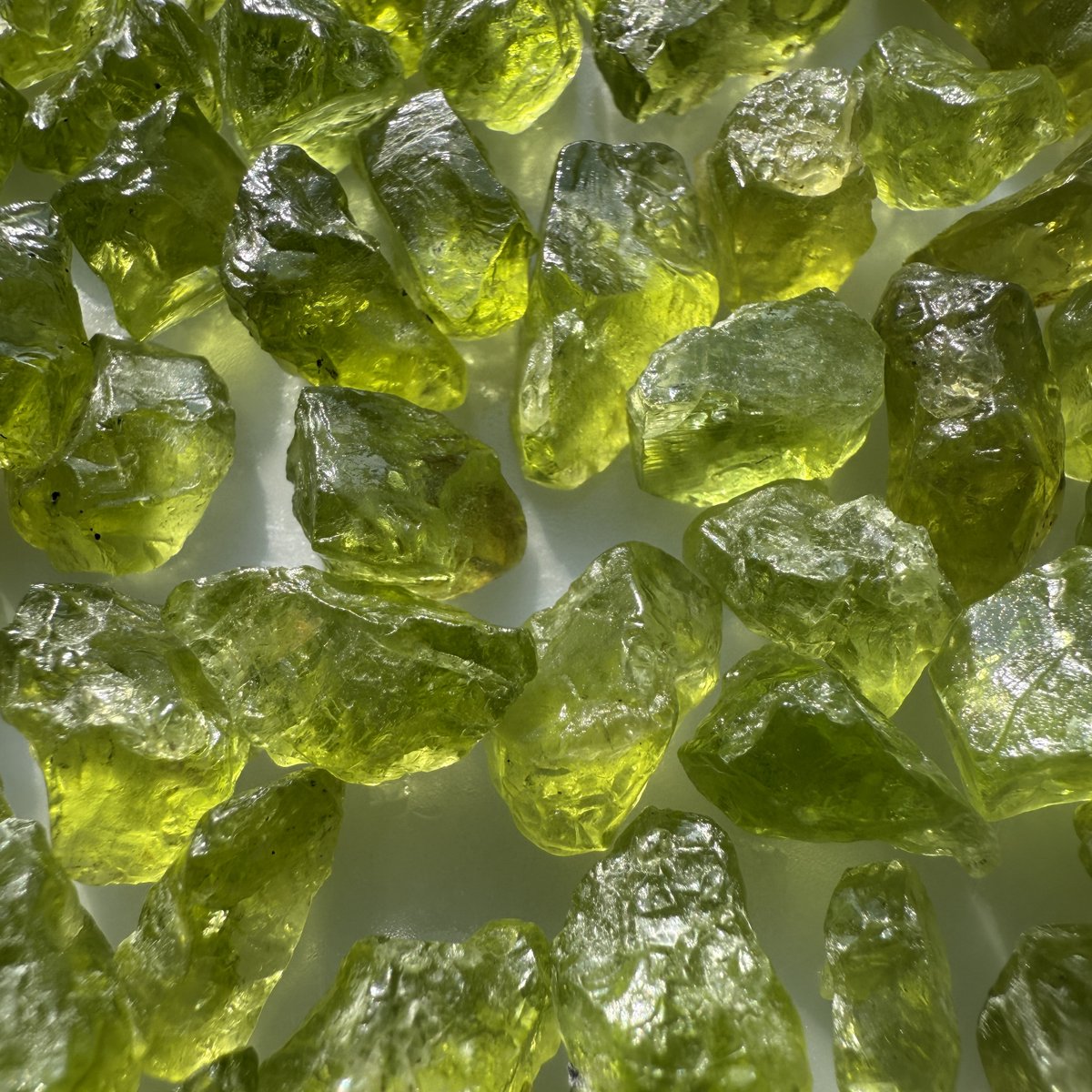 RATANASAGAR's tweet photo. 🌿✨ Natural Peridot – The Gem of the Sun ✨🌿

At https://t.co/XkTrw6mUwB, we bring you one of the world’s most radiant treasures – Natural Peridot Gemstones. Loved for centuries for its refreshing green glow, Peridot is a symbol of prosperity, strength, and positivity. https://t.co/96dqm5JGyF