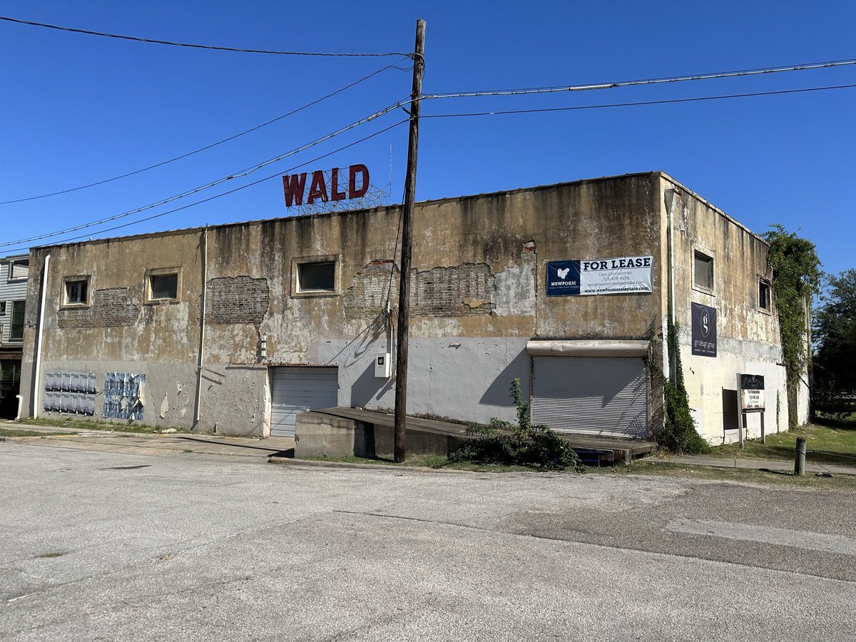tanwithdan's tweet photo. Before and After at the Wald Building https://t.co/dEgqevQpwE