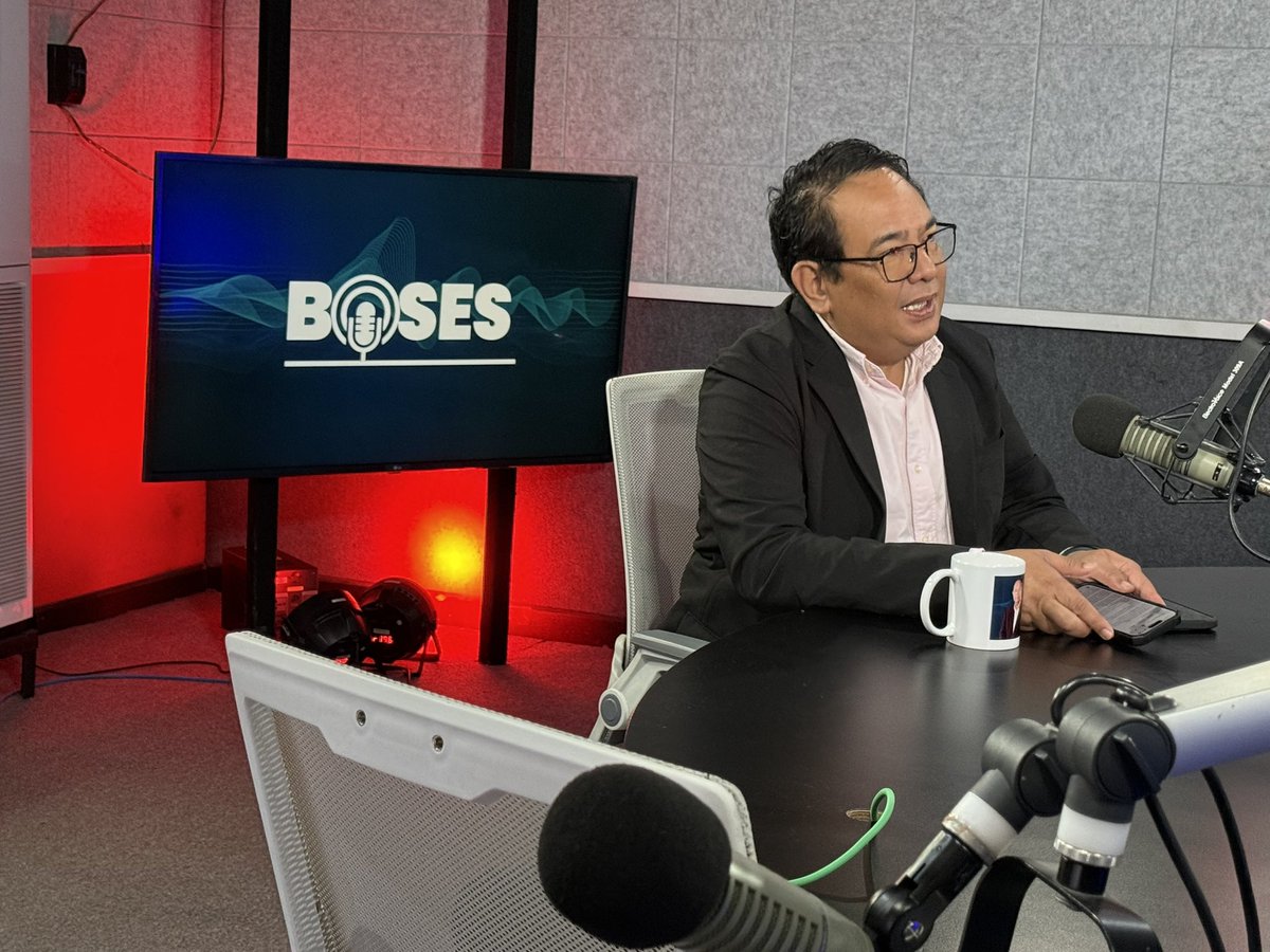 radyopilipinas1's tweet photo. ATM | Presidential Task Force on Media Security (PTFoMS) Executive Director Usec. Jose Torres Jr. live sa #Boses.
#RadyoPilipinas
#RadyoPubliko
#IntegratedStateMedia
#ISM https://t.co/lx2jjACf14