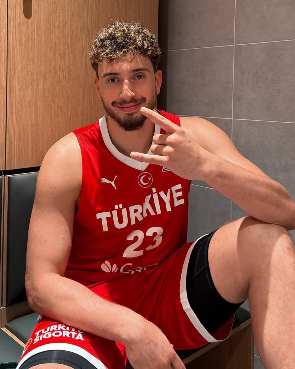 😝 16 puntos
⭐️ 7 asistencias 
😌 8 rebotes 

💫 Victoria para Sengün y Turquía en el Eurobasket 

📷 <a href="/EuroBasket/">FIBA EuroBasket</a>