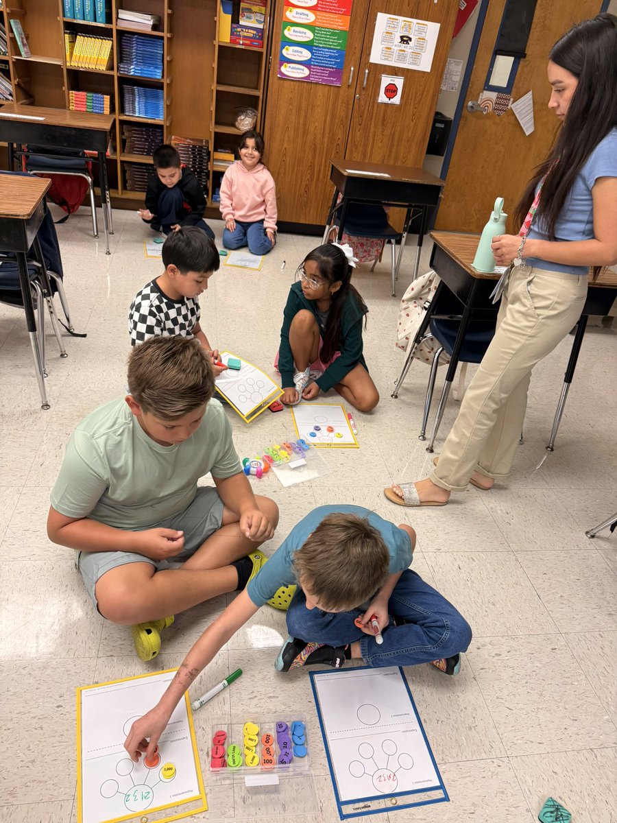 Bilingualadv's tweet image. Our third graders enjoyed composing and decomposing numbers in more than one way with the use of place value disks. When walking out of a classroom I heard a student say “That was fun, I want to do more!” #handsonmath #mathtools #placevalue @NISDElemMath @NISDPassmore