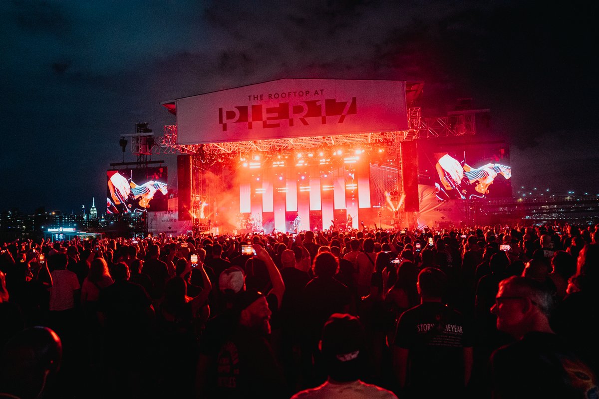 The Rooftop at Pier 17 tweet media