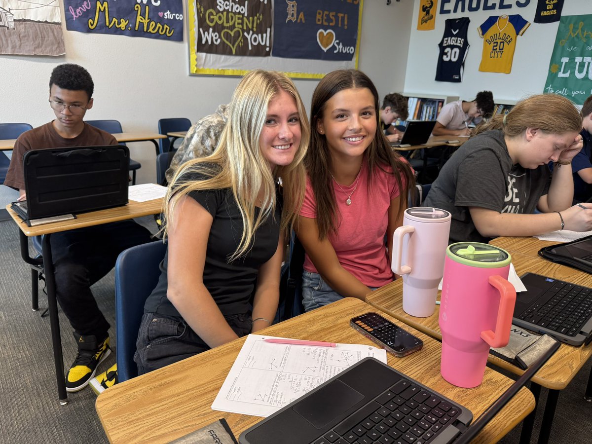 boulder_hs's tweet image. Our Geometry Honors students worked hard on solving problems using the angle addition postulate—precision and perseverance in action! #MathMinds #EaglePride #bchs41