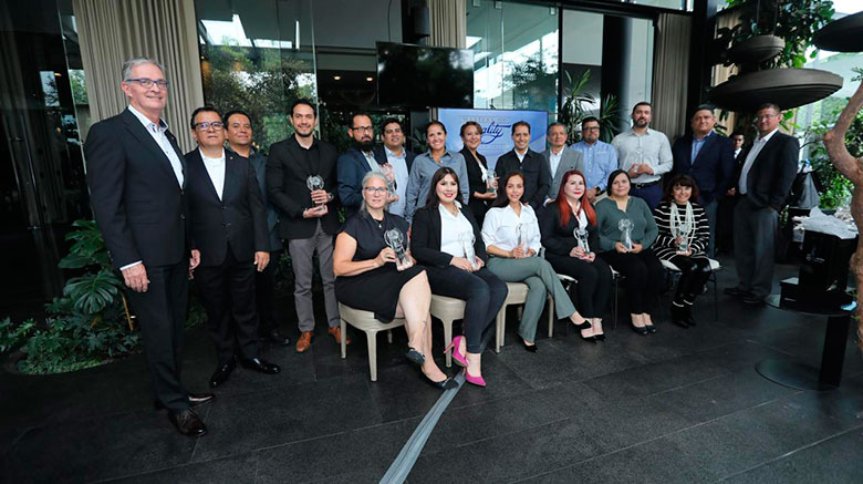 Celebra Mercedes-Benz Autobuses a sus aliados con el Masters of Quality 2025... transporteinformativo.com.mx/celebra-merced…
<a href="/MBenzBusesMx/">Mercedes-Benz Autobuses</a> <a href="/AscencioCE/">ASCENCIO Comunicación Estratégica</a> #MastersofQuality #reconocimiento <a href="/Bridgestone_Mx/">BridgestoneMx</a> #ZFGroup #Gates #TransporteInfo