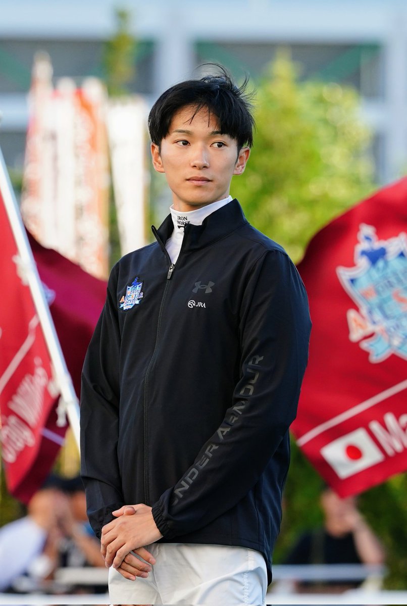 KizunaGRAN_MA's tweet image. 2025/8/24 札幌競馬場
ワールドオールスタージョッキーズ
表彰式

#坂井瑠星 騎手
#ワールドオールスタージョッキーズ
#WASJ