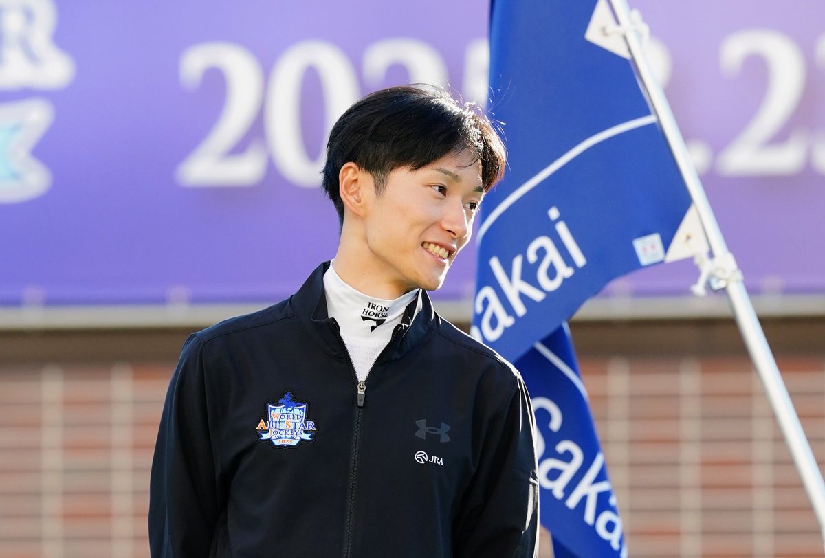 KizunaGRAN_MA's tweet image. 2025/8/24 札幌競馬場
ワールドオールスタージョッキーズ
表彰式

#坂井瑠星 騎手
#ワールドオールスタージョッキーズ
#WASJ