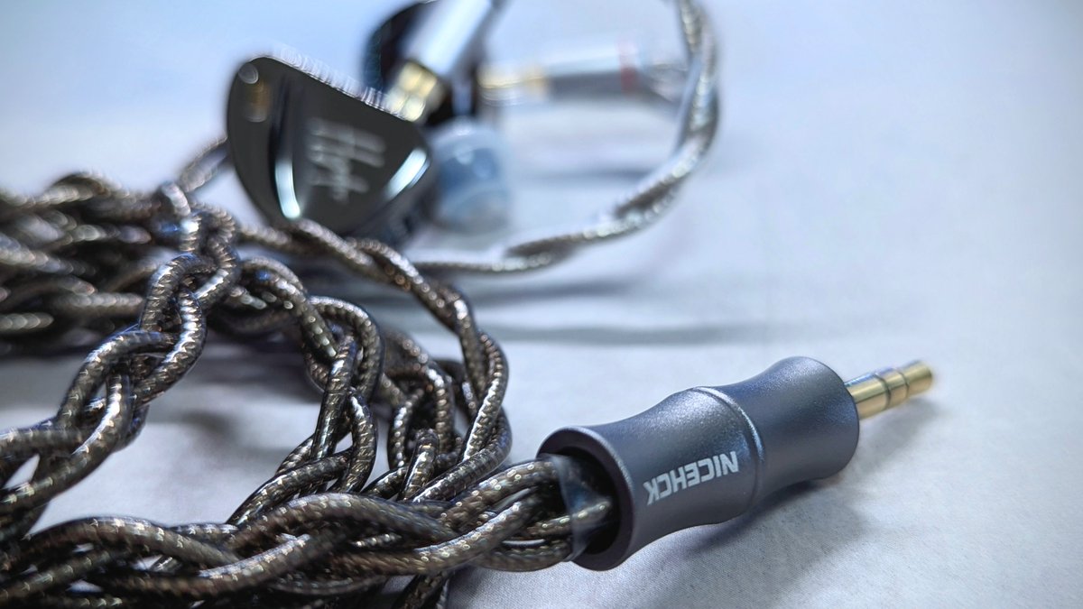 当選したアレが今日届くっぽいから非常に楽しみ🤗
でも一旦いつものhydroとDuskskyで。
おはようございました