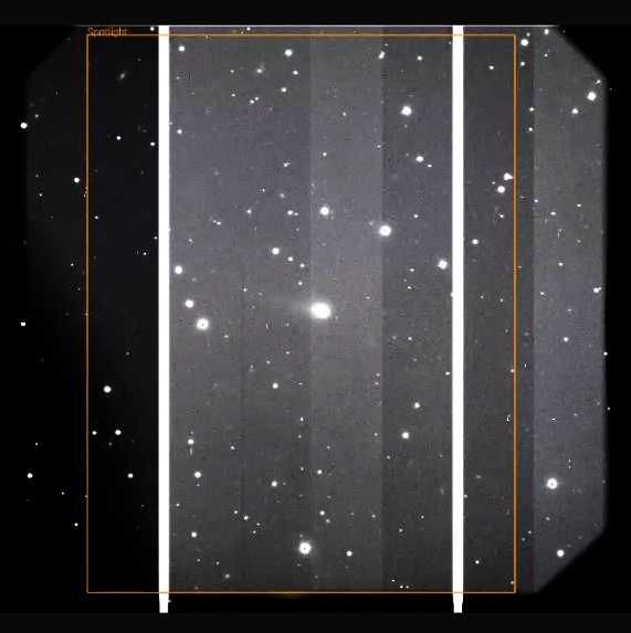Whoa, the interstellar comet 3I/ATLAS clearly has a tail now! A raw image taken minutes ago with the GMOS instrument on Gemini South and shared live during the Shadow the Scientists event - I raised the contrast slightly.