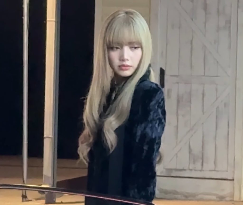 😁                                             🙁