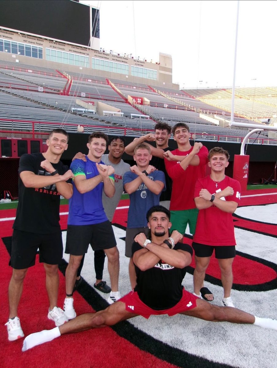 TRELLYSZN tweet media