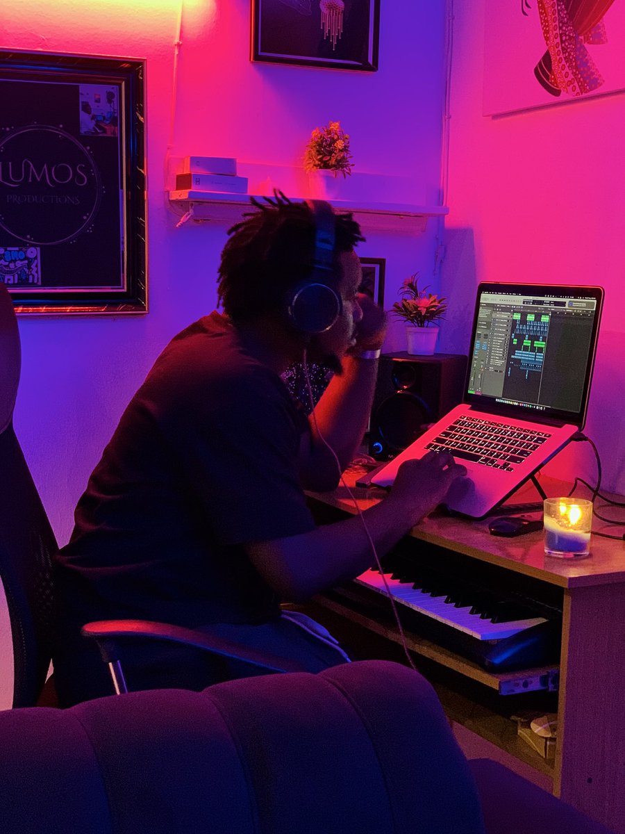 <a href="/semzibeatz/">Semzbond</a> At It Always!!!!!