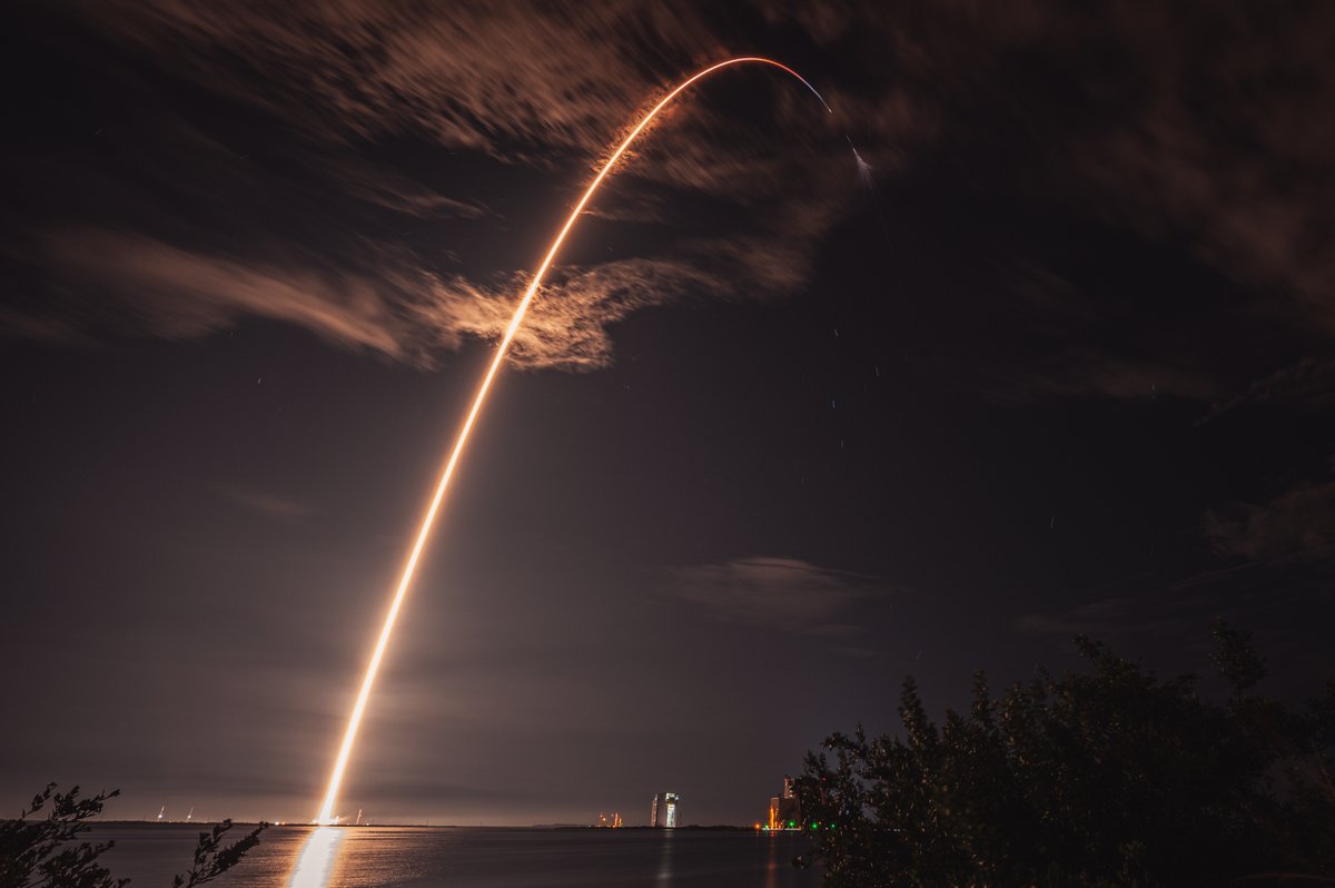 SLDelta45's tweet image. 🚀Launch Pad Playback🔁 

In the past week, the Space Coast has seen 3 successful launches take flight!

🚀USSF-36
🚀CRS-33
🚀Starlink 10-56

Each mission highlights the teamwork that make the #SpaceCoast the world’s Premier Gateway to Space. 🌍🛰️

@SpaceForceDoD | @USSF_SSC