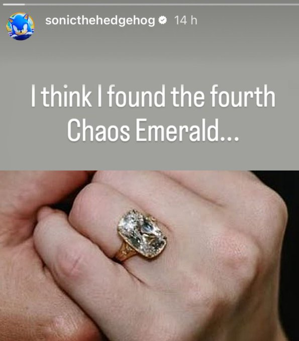 EveningNewsOnX's tweet photo. Sonic responds to Taylor Swift and Travis Kelce’s diamond engagement ring.

“I think I found the fourth Chaos Emerald" https://t.co/uFk29aXRH0