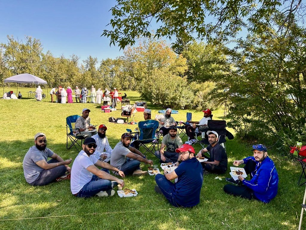 As summer draws to a close, members of the #DawoodiBohra #Calgary community came together to play sports, share a meal, and strengthen lasting bonds of community.