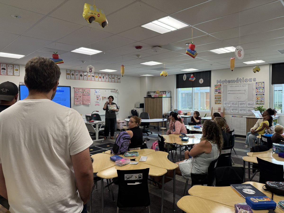 UTK-8 John Muir Language Academy tweet media