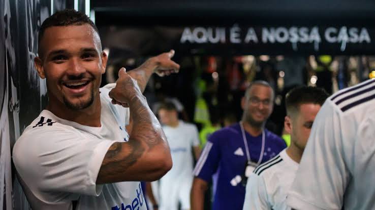 mini kaique tweet media