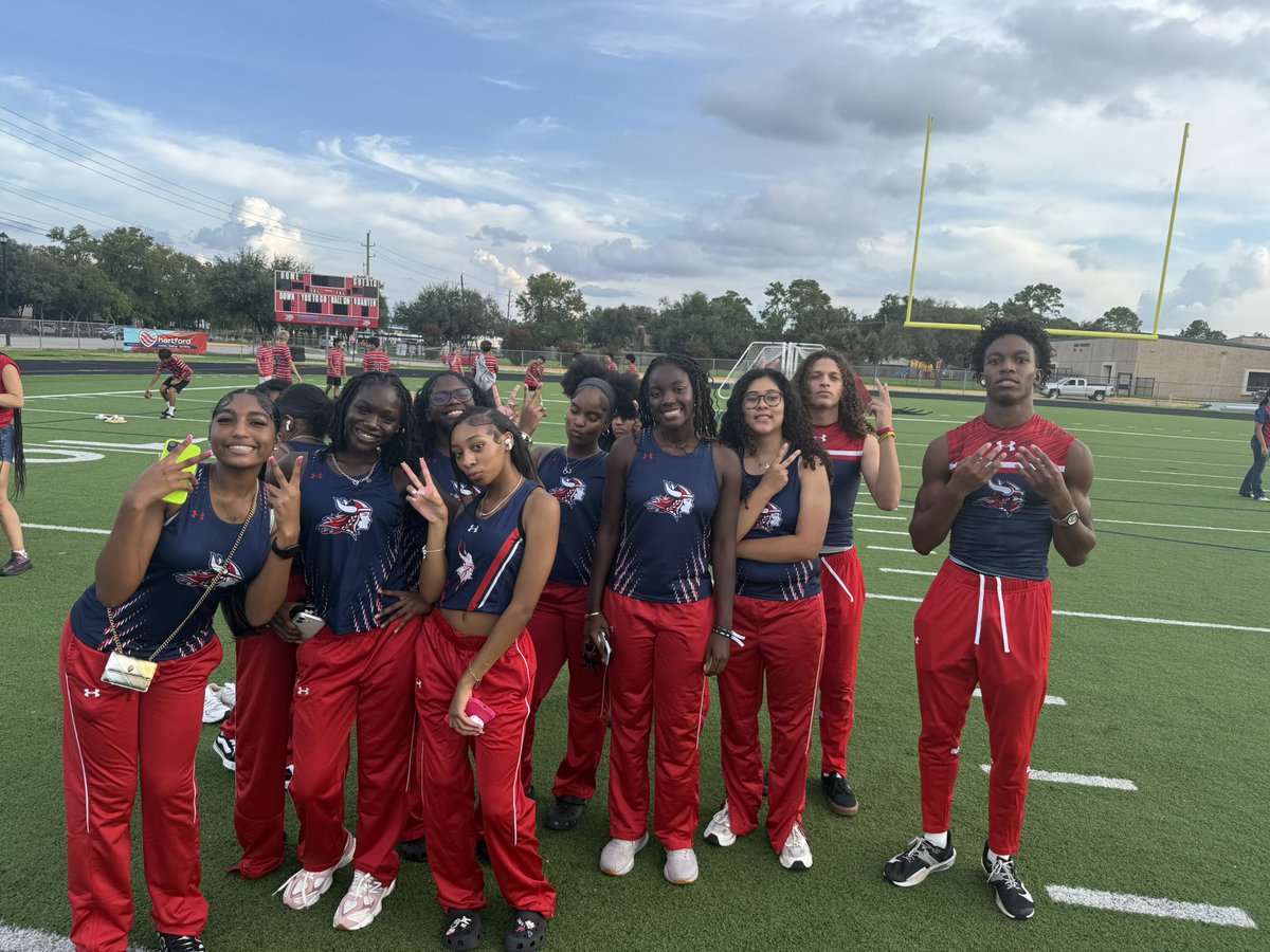 Dulles Track (@dulleshstrack) on Twitter photo Had a great time at Meet the Vikes! Excited for this year’s season! Had a great time at Meet the Vikes! Excited for this year’s season!