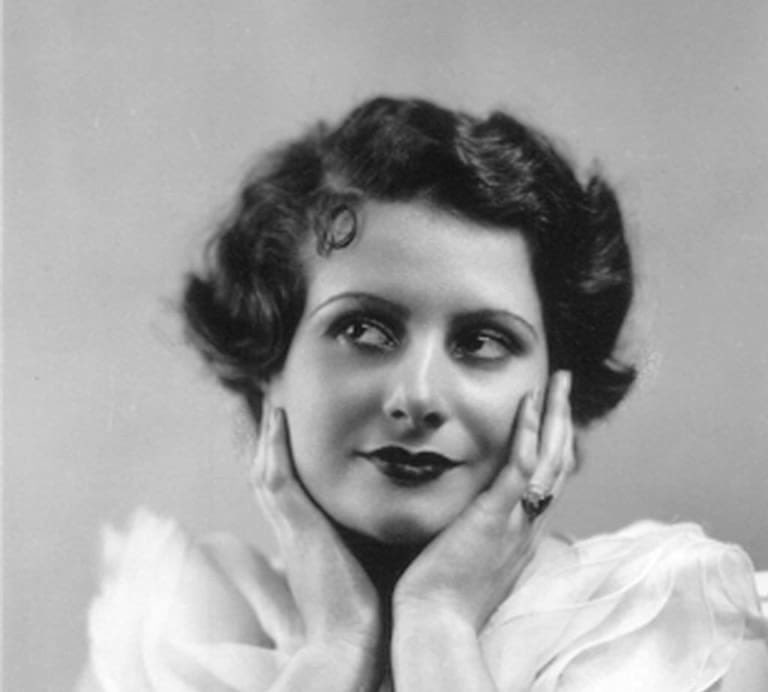 #AHORA | En #PerdidosEnElEspacio 🚀 <a href="/DiegosTomasi/">Diego Tomasi</a> repasa la carrera de Niní Marshall, actriz y guionista argentina que trabajó en varias radios a lo largo de su carrera.

💻 provinciaradio.com.ar