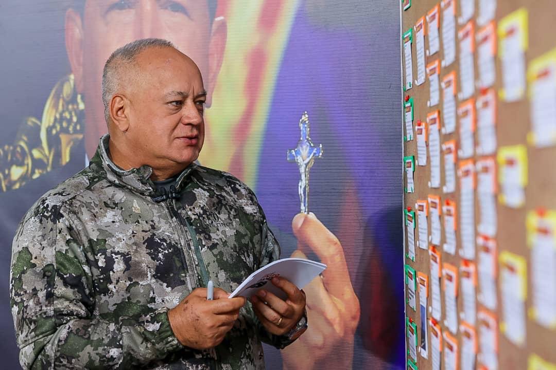 Con el Mazo Dando tweet media