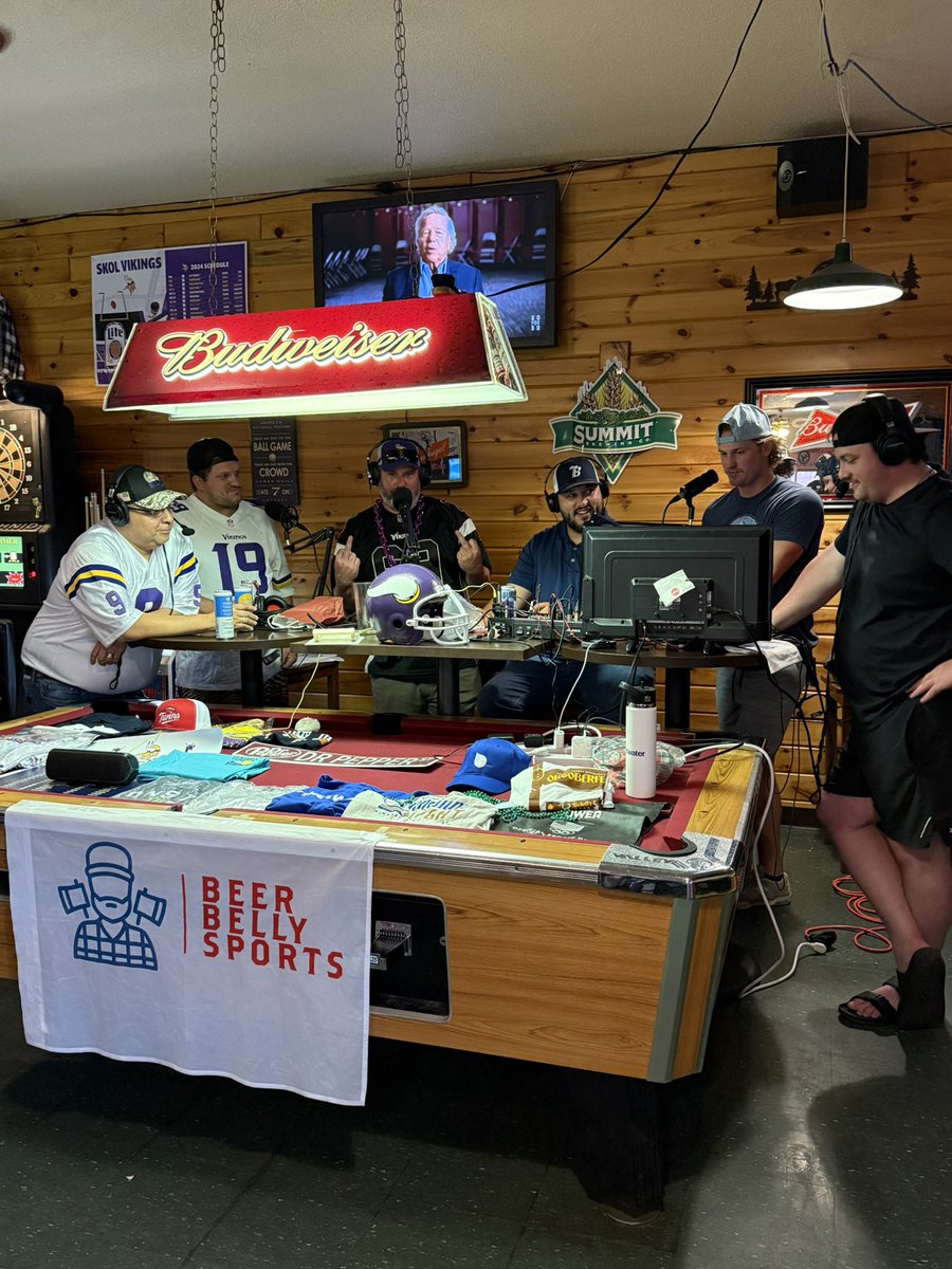 Live at the Knob and Kettle!