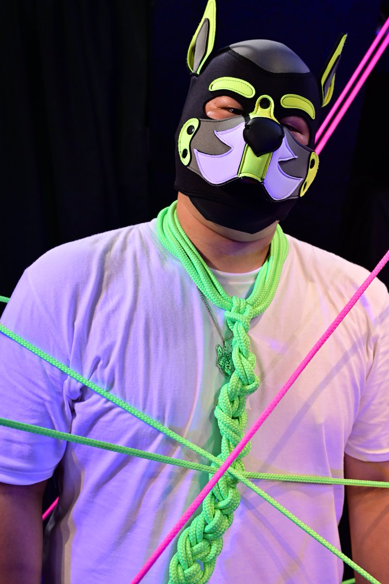 CYBERPUPPYフォトセッションでのオフショット

📸<a href="/iota_pup/">いおた</a> 
🪢(？)<a href="/wolf_422/">アツ</a> 
個人的には1枚目好き😀