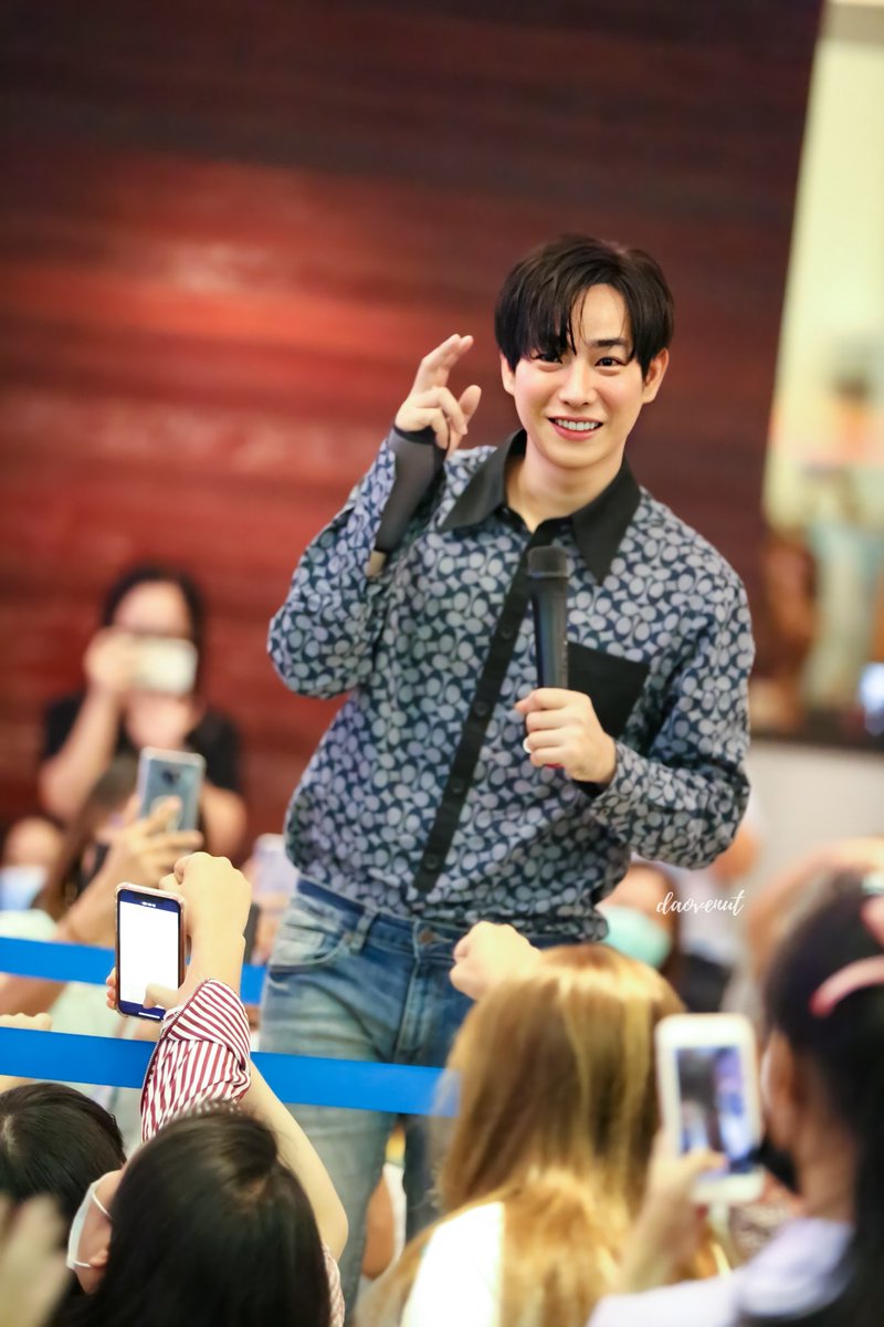 Palit Supporter (@palitsupporter) on Twitter photo Morning ค่ะนุช
อีกหนึ่งเช้าที่ตื่นมาแล้วคิดถึง <a href="/peckpalit/">Peck Palit</a>
หวังว่าผลิตจะยิ้มกับสิ่งเล็ก ๆ รอบตัวบ้าง
ขอให้ทุกวันของคุณเบาสบาย และเต็มไปด้วยความสงบใจ 🌱
นุชอยู่ตรงนี้เสมอ
#เป๊กผลิตโชค #PeckPaLitChoke Morning ค่ะนุช
อีกหนึ่งเช้าที่ตื่นมาแล้วคิดถึง <a href="/peckpalit/">Peck Palit</a>
หวังว่าผลิตจะยิ้มกับสิ่งเล็ก ๆ รอบตัวบ้าง
ขอให้ทุกวันของคุณเบาสบาย และเต็มไปด้วยความสงบใจ 🌱
นุชอยู่ตรงนี้เสมอ
#เป๊กผลิตโชค #PeckPaLitChoke