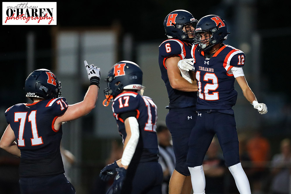 moharenphoto's tweet photo. .@HersheyFootball defeats @MHSATHLETICS4 42-26 Friday evening at Hershey High School Football Field in Hershey, PA. #HersheyTrojans #TrojansFootball #TrojansRiseUp #TrojanPride @miltonhershey
#ThisIsMyMHS #SpartanFootball #HersheyPA #PennLive #pahsfootball #PAHSFB https://t.co/LTDCH58V3W