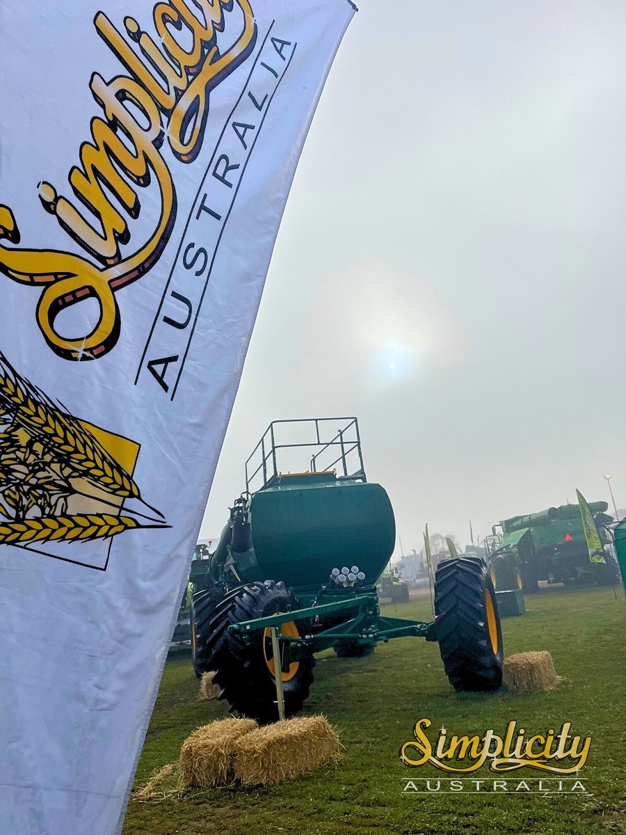 Bit foggy  🌫️and damp this morning in Dowerin, WA.
🌾Crops are lapping it up and powering on | Call in and see us, last day of Dowerin Field Day 2025 🙌