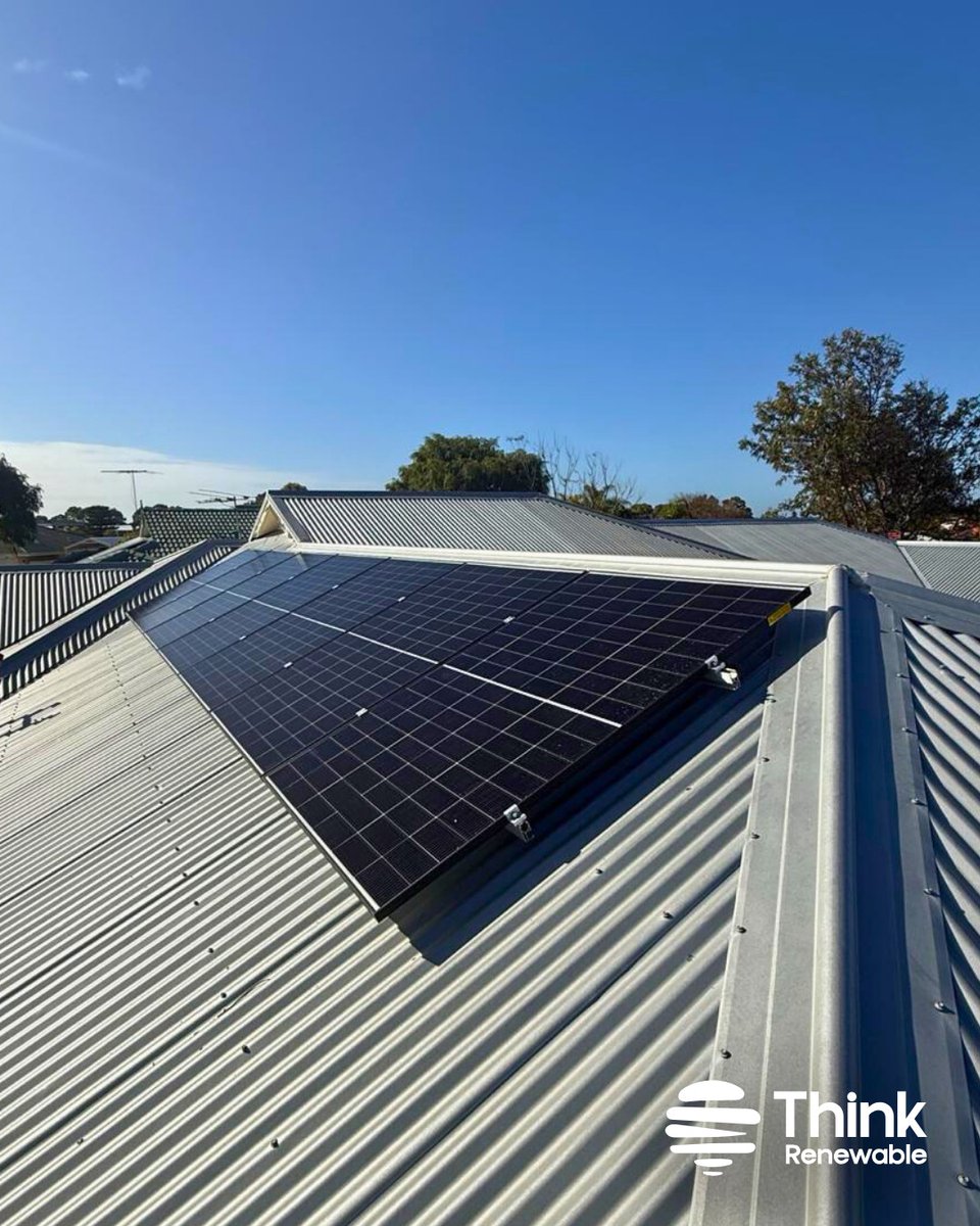 Think_Renewable's tweet image. Sun’s out, tools out. ☀️

Our WA crew has been putting in the work, bringing solar and solar battery systems to homes across the west.

📲 Swipe through to see what we’ve been up to.

#ThinkRenewable #TeamThink #SolarInstallations