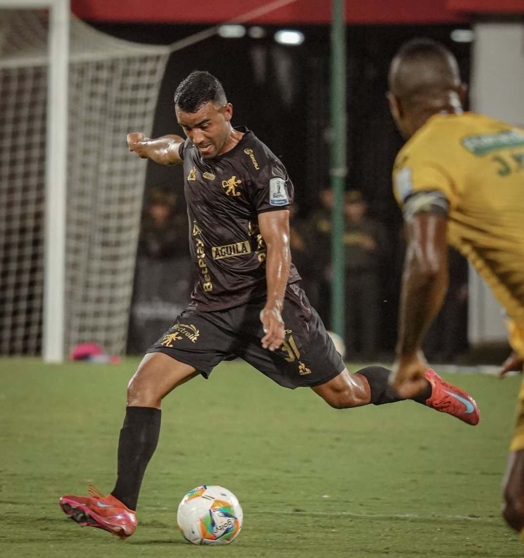 🚨Continúan las malas noticias en América.

🇨🇴Yerson Candelo y Omar Bertel fueron convocados para el microciclo de la selección Colombia de discapacitados pensando en los Juegos Paralimpicos 2026.

❌️¿La mala noticia? Solo serán baja un partido y estarán disponibles vs Cali.