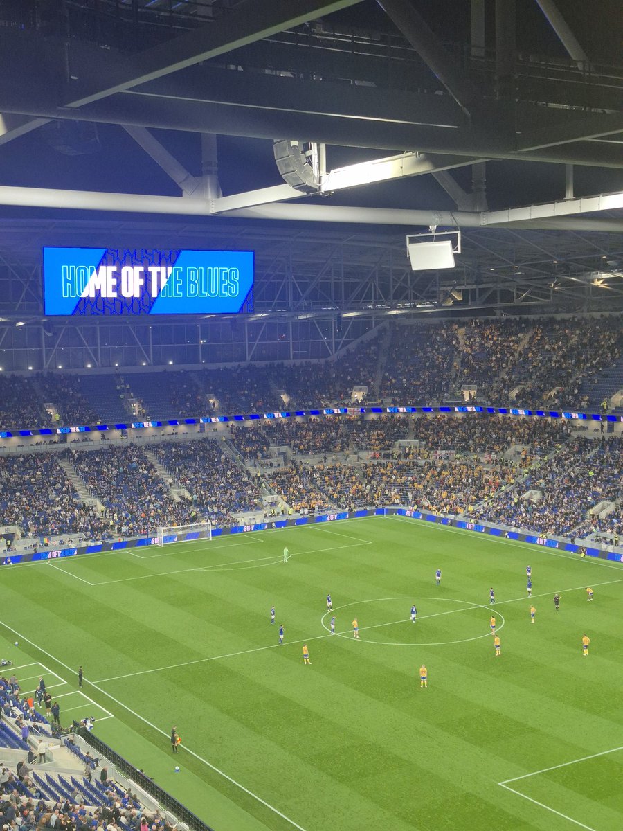 UTFT 💙
Hermione approves of Bramley Moor but she will miss Goodison 😭