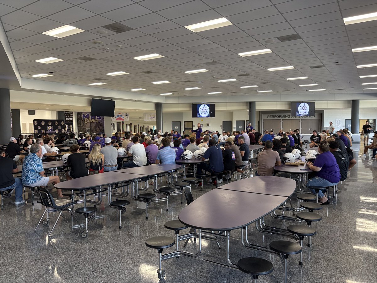 MHSBearFB's tweet photo. One of our favorite nights of the year!
#decalswithdads https://t.co/y2aAS6AfL9