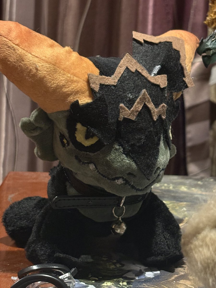 OpticalRotation's tweet image. Only a few scales and wings.left to enter the final stage! Making dolls is much harder than painting haha