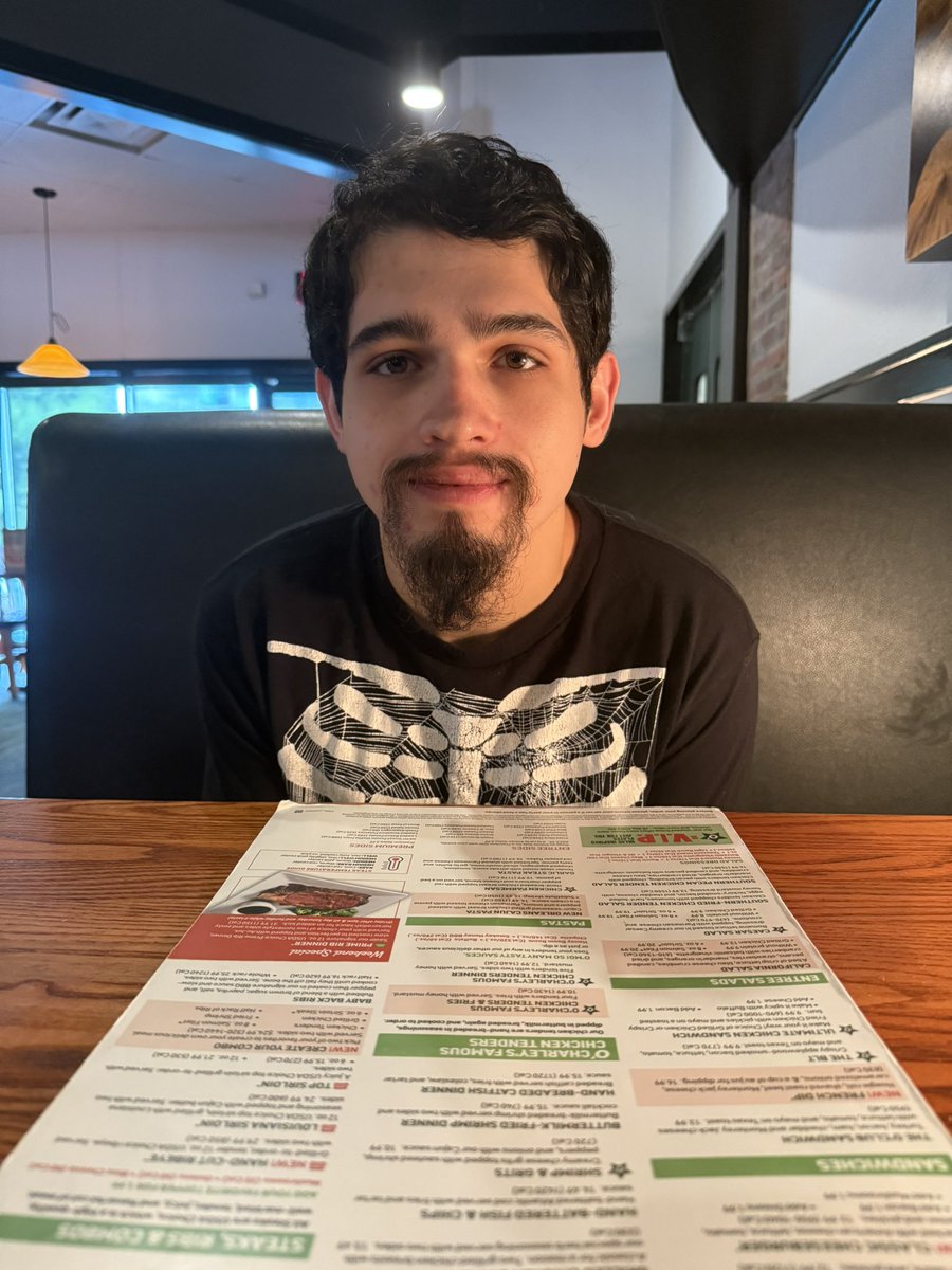 RHCP_Fan99's tweet image. Much needed date night ❤️