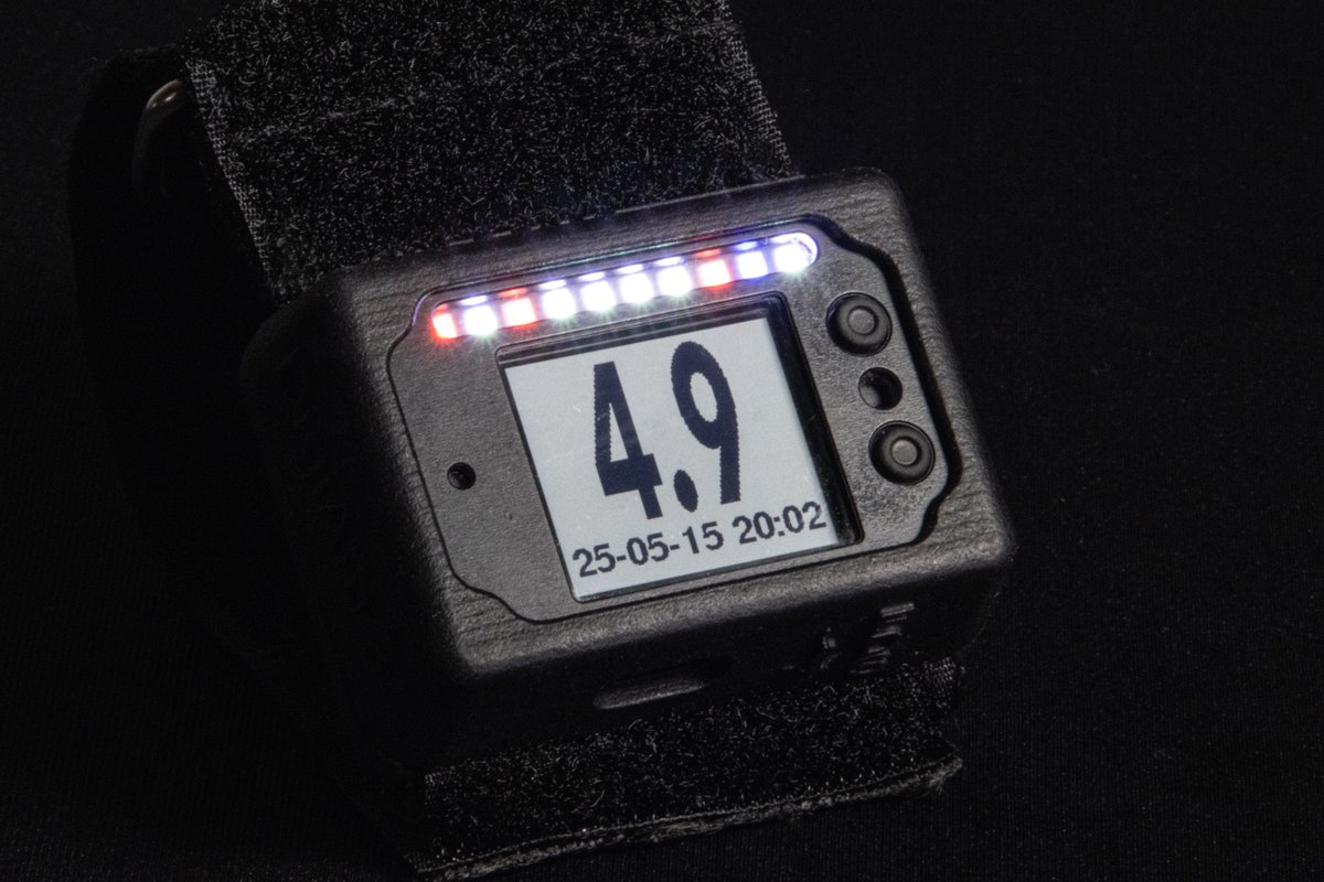 FreefallData's tweet image. Boom. Here comes DigiAlti 3 ... hands down the most powerful technology for altitude awareness. You can ascertain your altitude in many cases without even looking at the screen directly, thanks to ColorAlti technology!