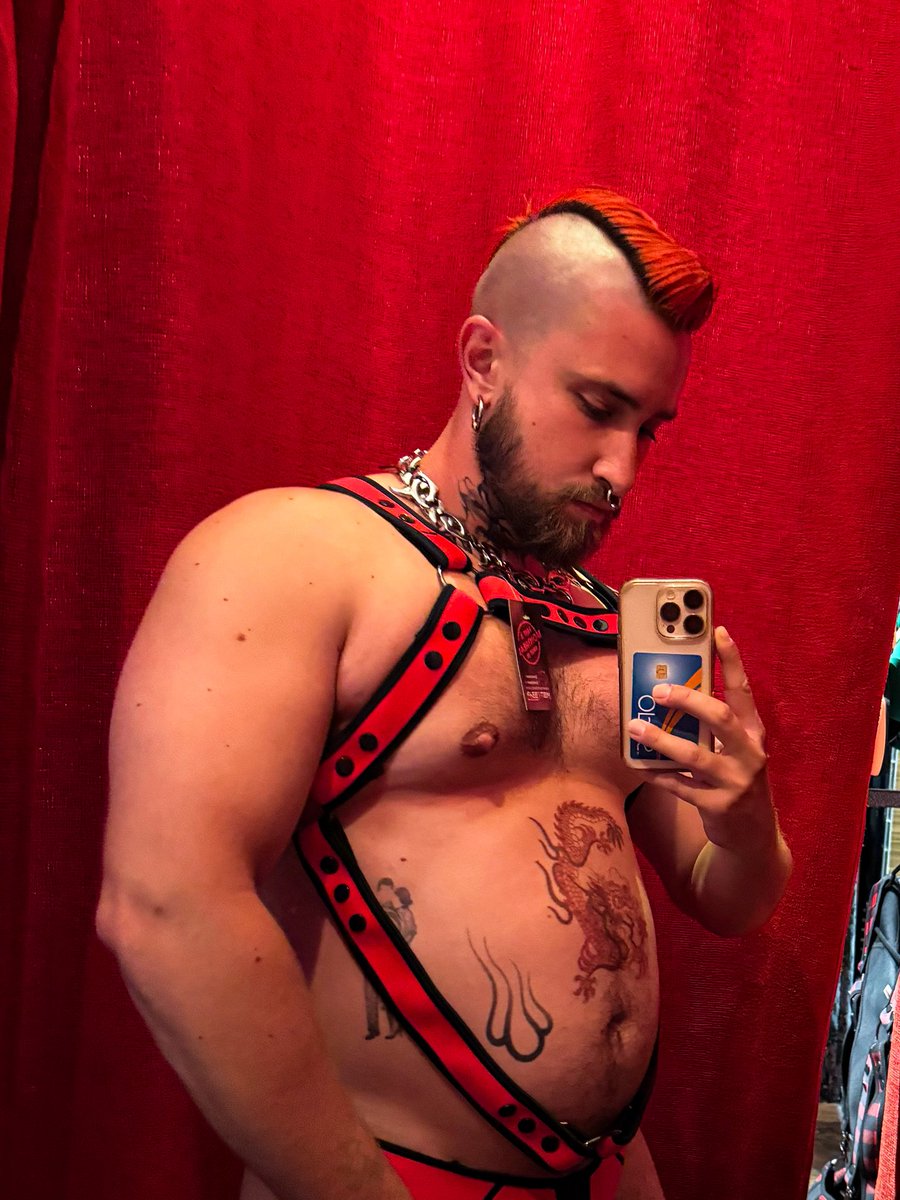 pecsupremacy's tweet photo. I’ll be modeling for fetish weekend in Montreal on Saturday 😇 who’s coming ? https://t.co/uqEB8vhk63