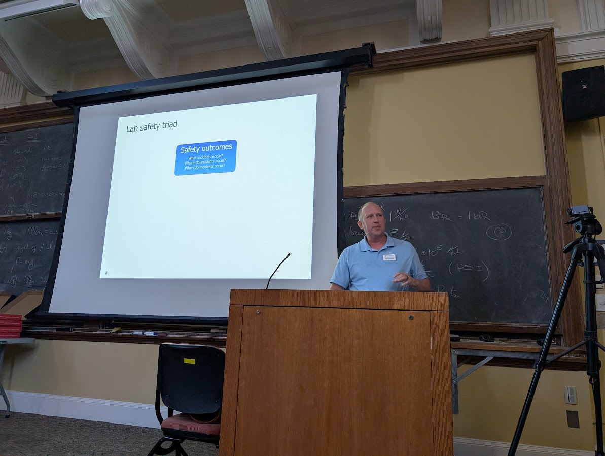 It was a packed house for our first Materials Science and Engineering seminar of the semester today, where the topic was faculty introductions and laboratory safety. #JHUMaterials