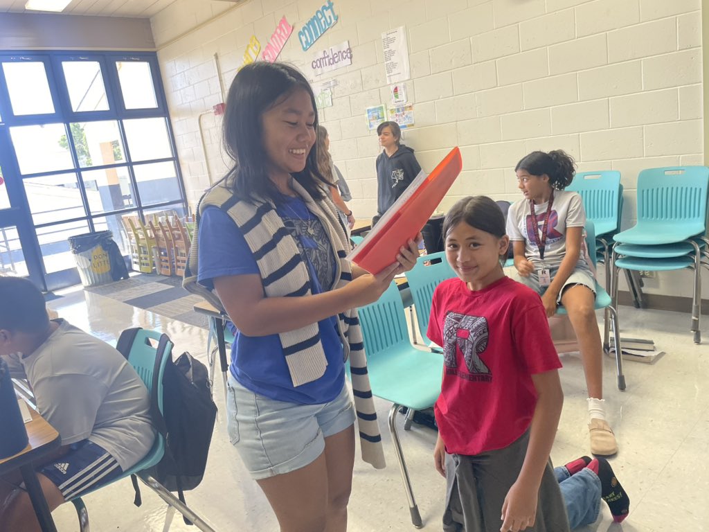 Anchored4Life practicing for our new student tours using the 5s. <a href="/a4lclub/">Anchored4Life Club</a> <a href="/RedHillHI/">Red Hill Elementary</a>