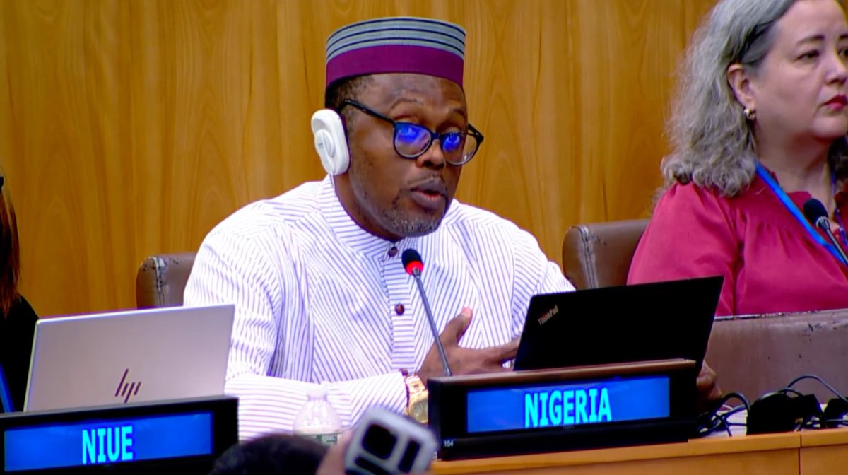 IISD_ENB's tweet photo. #BBNJ Agreement #PrepCom2 talks focused on issues requiring urgent consideration, such as financial rules (including a draft MOU with @theGEF), rules of procedure for the COP, and terms of reference for the scientific and technical body
โก๏ธ https://t.co/xlUMRRnjlm
#Ocean https://t.co/zHuqYgl6KR