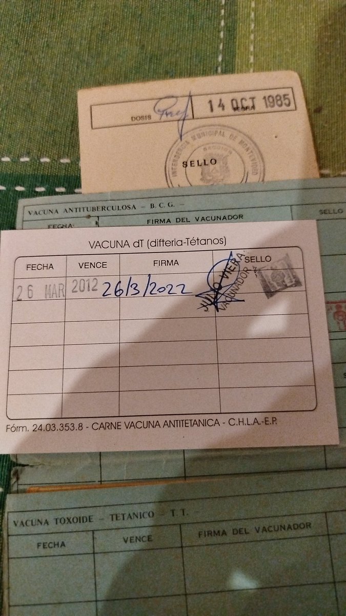 Es increíble que se esté discutiendo aplicar reconocimiento facial para entrar al liceo y yo tenga te conservar esto desde 1978.