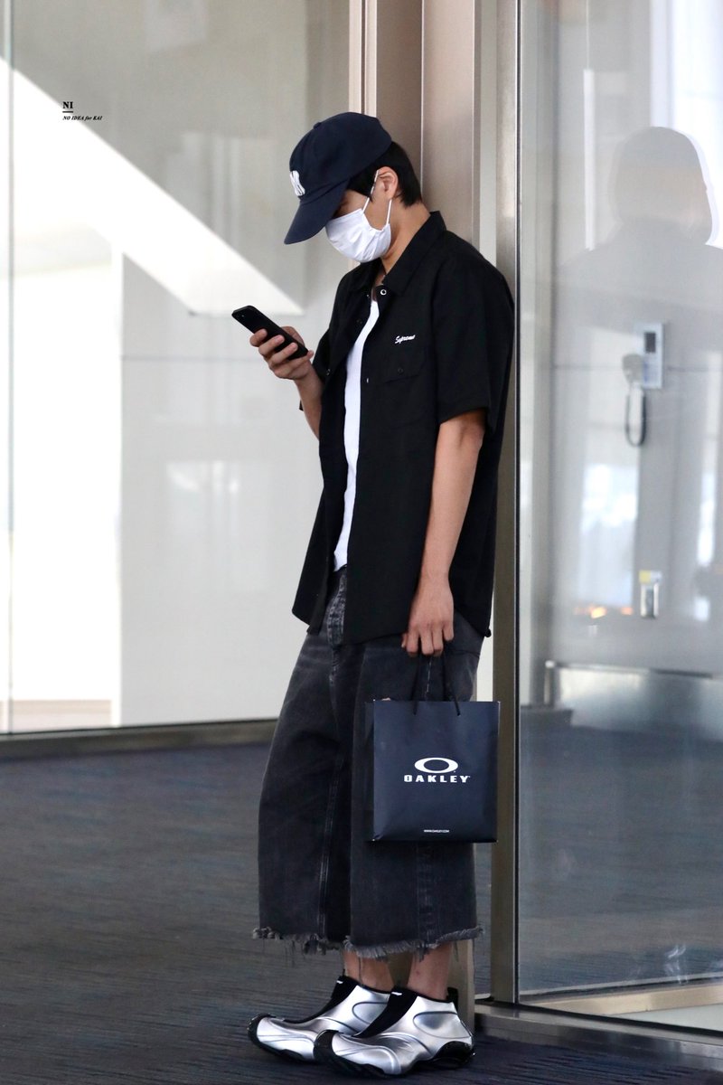 𝐍𝐎 𝐈𝐃𝐄𝐀 tweet media