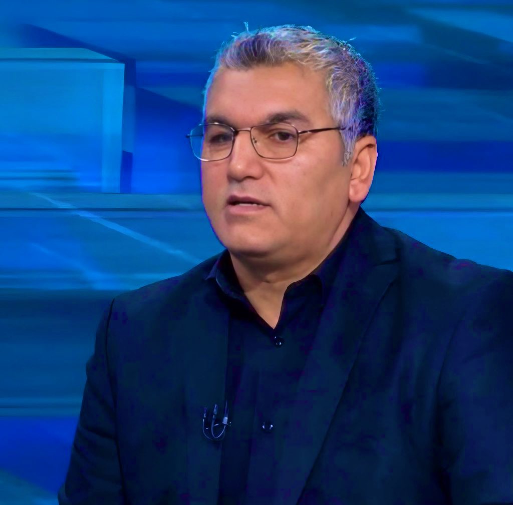 الجارة الغربية كانت قد زرعت أجهزة تجسس قرب جبل المانع جنوب دمشق بتاريخ 26 آب.

الأجهزة الأمنية السورية كشفت الموقع، وعُثر على أجهزة مراقبة وتنصت. 

وأثناء محاولة التعامل معها، تعرض الموقع لهجوم إسرائيلي جوي، أسفر عن سقوط عدد من الشهداء والإصابات، وتدمير آليات.

وبحسب وكالة سانا،