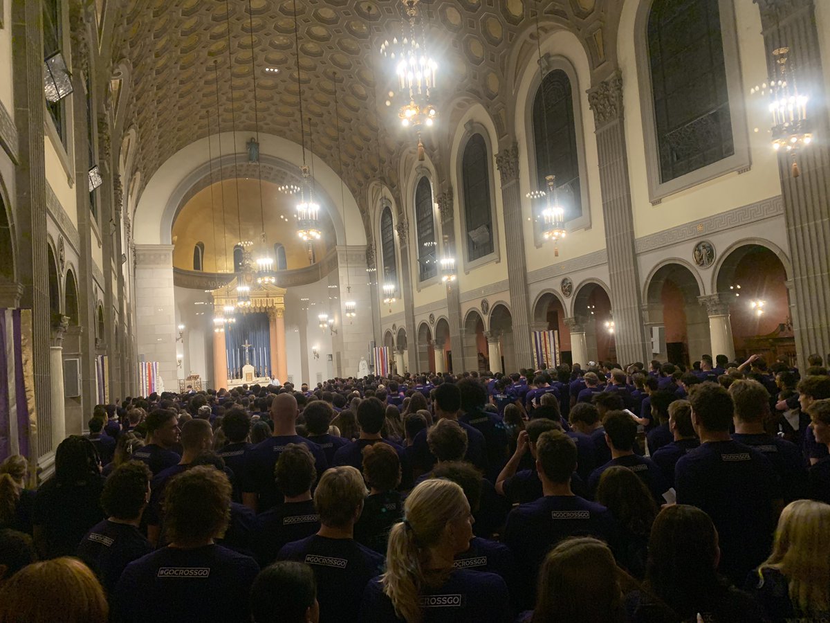 CoachRepp's tweet image. New school year. First day of classes and a great student-athlete welcome back. #PurplePassion #GoCrossGo