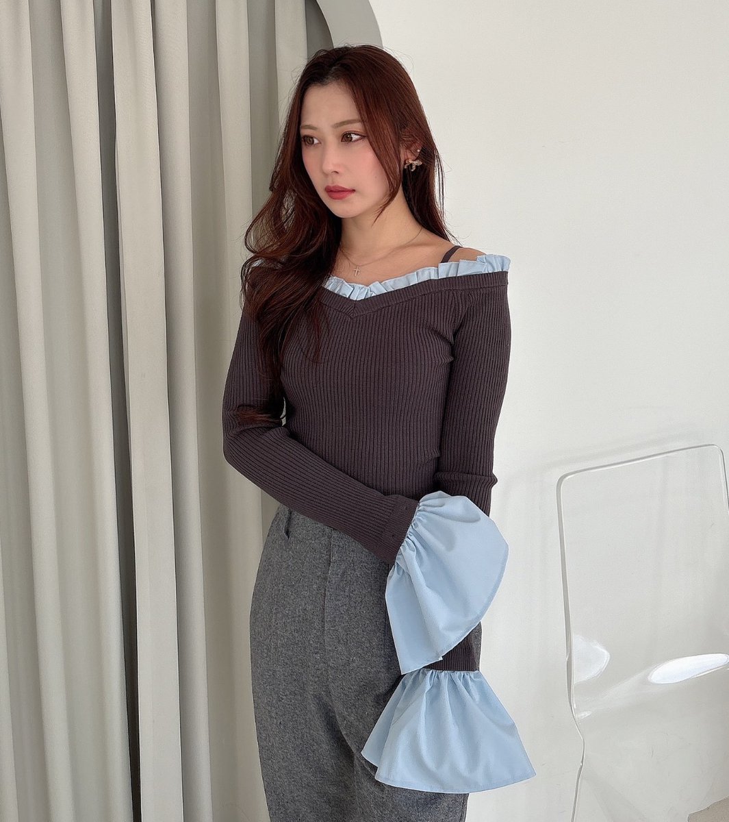 マーキュリーデュオ　異素材フリルオフショルリブニット 異素材フリルオフショルリブニット｜マーキュリーデュオの通販