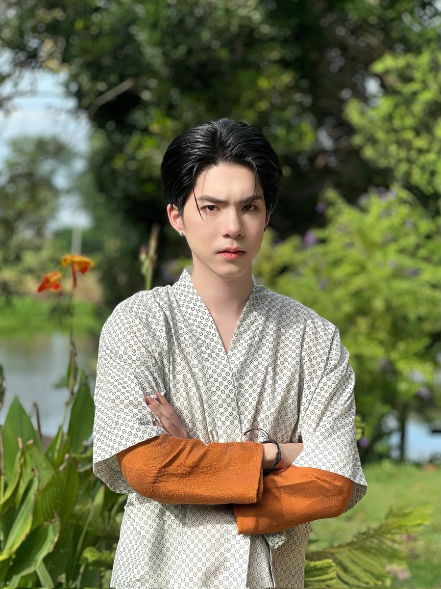 ภพเธอ Love Upon a Time Series 🕰 

ภพเธอคิวที่ ๙ ✨️ มีผู้ใดคะนึงถึงคุณเกล้าอยู่หรือไม่ขอรับ วันนี้อยู่กับคุณเกล้า ส่วนคุณณคุณอาจจักยังหนาขอรับ (คุณเกล้าสอนคำใหม่ให้บ่าวขอรับ บ่าวใช้ถูกหรือไม่) 😅

ขอชาวอโยธยาเป็นกำลังแรงใจให้ด้วยหนาขอรับ 🙇🏻✨️ 

Love Upon a Time Q9 
#ภพเธอQ9