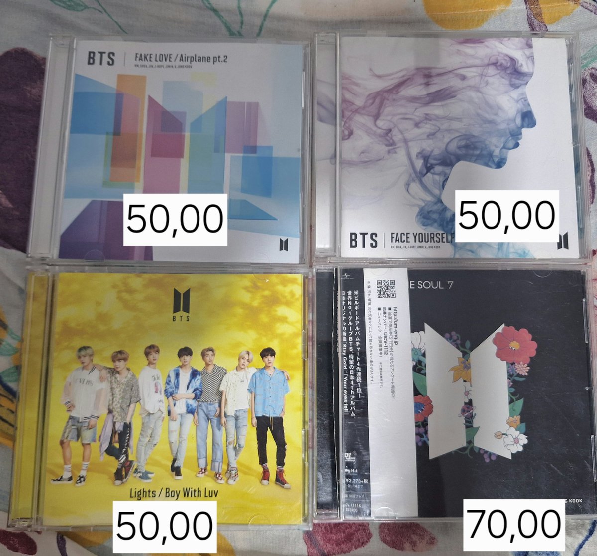 sobre os álbuns: todos estão em bom estado, somente o map of The soul (o preto ali) tá avariado, mas ele é esse valor porque esse acompanha um photocard do jungkook que tbm é valioso. 
e sobre frete, não vem incluso tbm. 

estou fazendo tudo que posso, lutando pela vida dele...