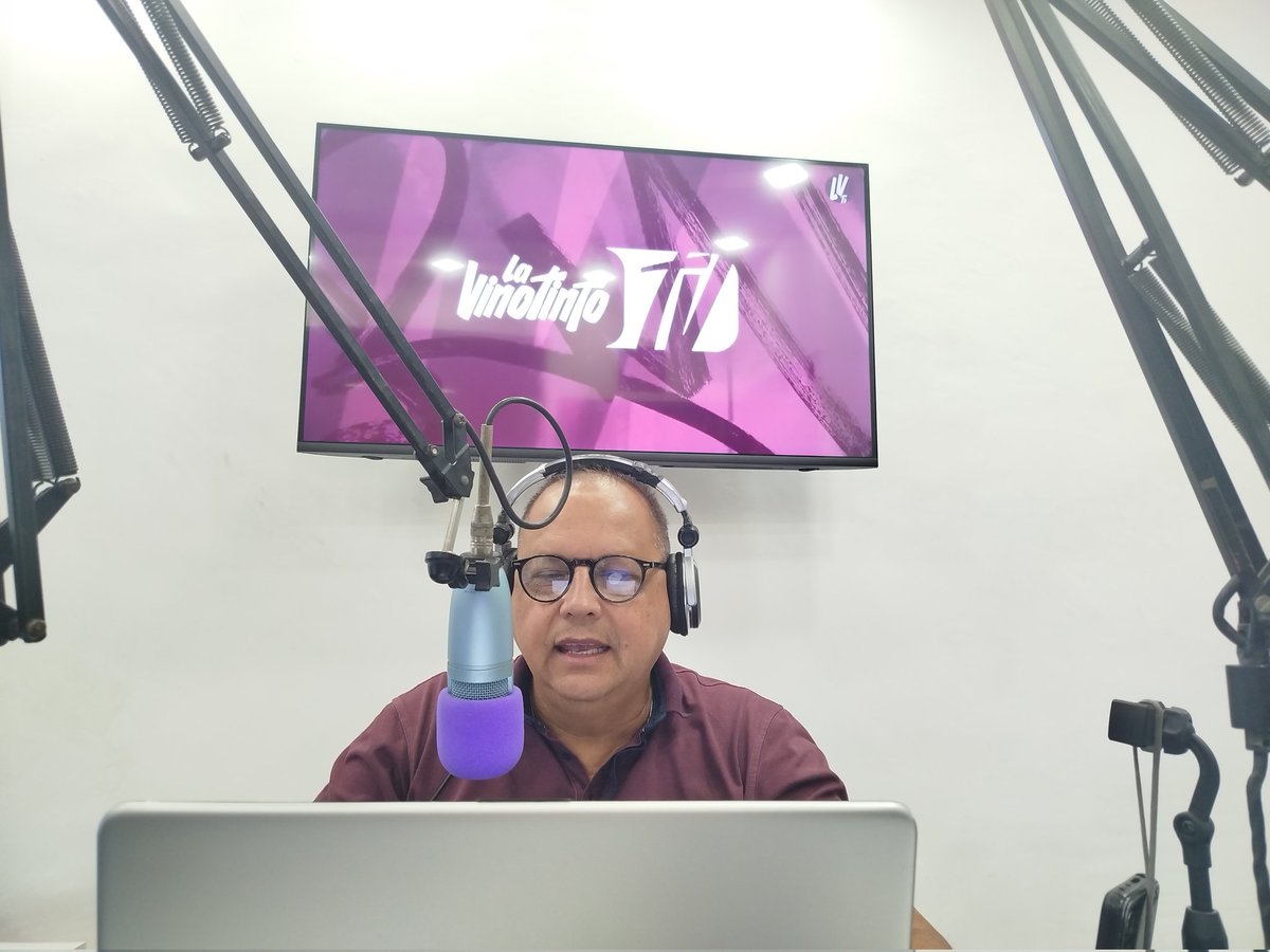 #PájaroDeLaAutopista (@nestor1ramirez) on Twitter photo Hoy #04sep en #DesdeLaCabina con el #ElPájaroDeLaAutopista por <a href="/SonikStereo1017/">SonikStereo1017</a> estamos de jueves de #TBT y #Vinotinto acompañando la mejor y más interesante información de la historia y entretenimiento.
6:30 a.m. a 8:30 a.m. Hoy #04sep en #DesdeLaCabina con el #ElPájaroDeLaAutopista por <a href="/SonikStereo1017/">SonikStereo1017</a> estamos de jueves de #TBT y #Vinotinto acompañando la mejor y más interesante información de la historia y entretenimiento.
6:30 a.m. a 8:30 a.m.