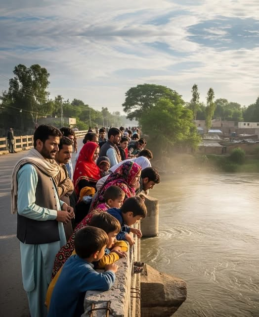 حکومت دریا سے دور رہنے کی بات کرتی ہے۔۔۔
یہ قوم اگر جنت میں بھی چلی جاےُ تو
دوزخ دیکھنے ضرور جاےُ گی 
کہ وہاں کیا ہو رہا ہے🤣🤣